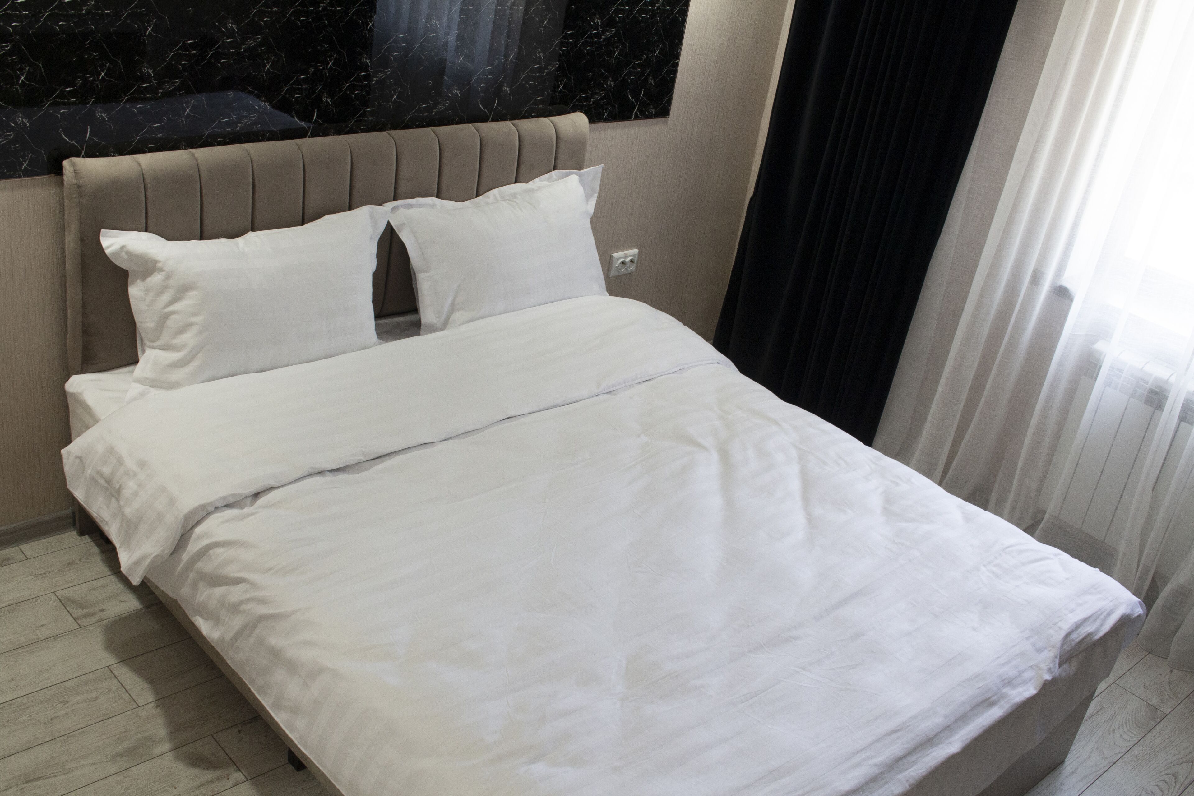 Artist Regency Hotel