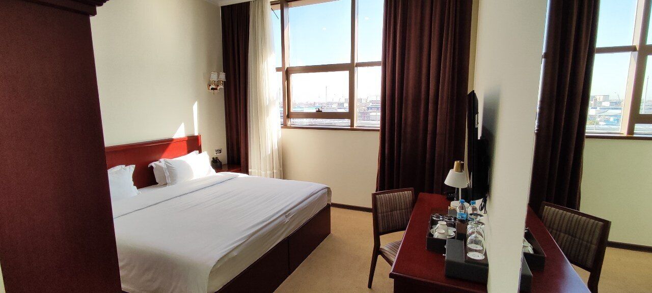 Aura Hotel