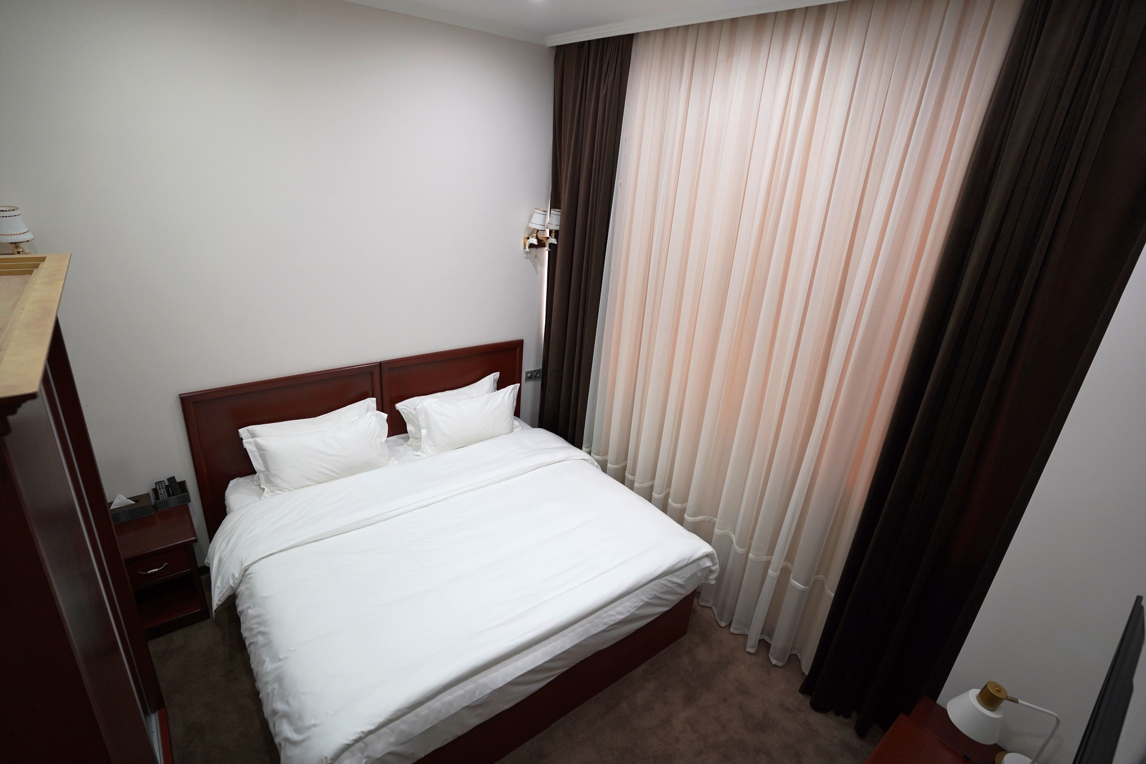 Aura Hotel