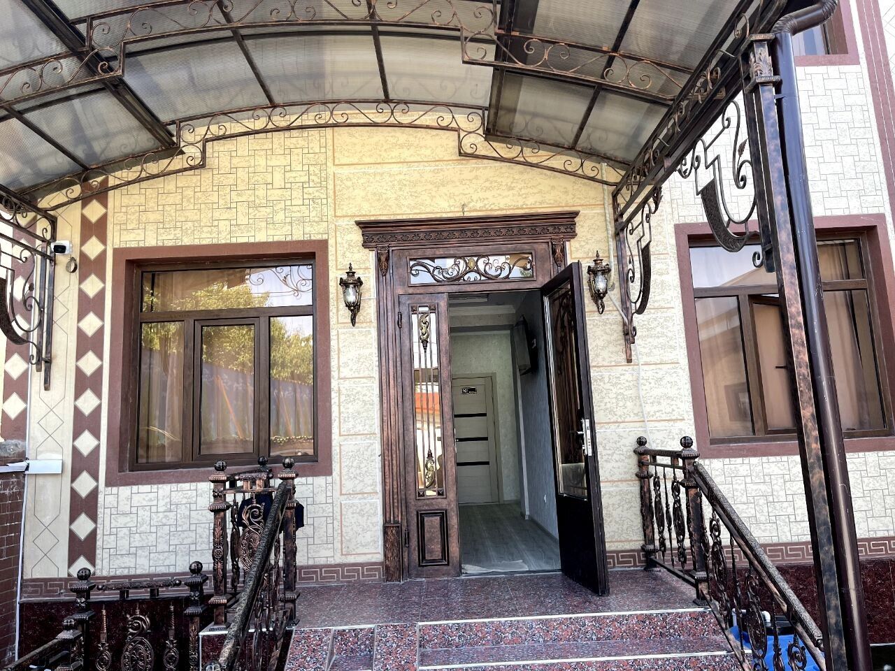 Barhat Hotel