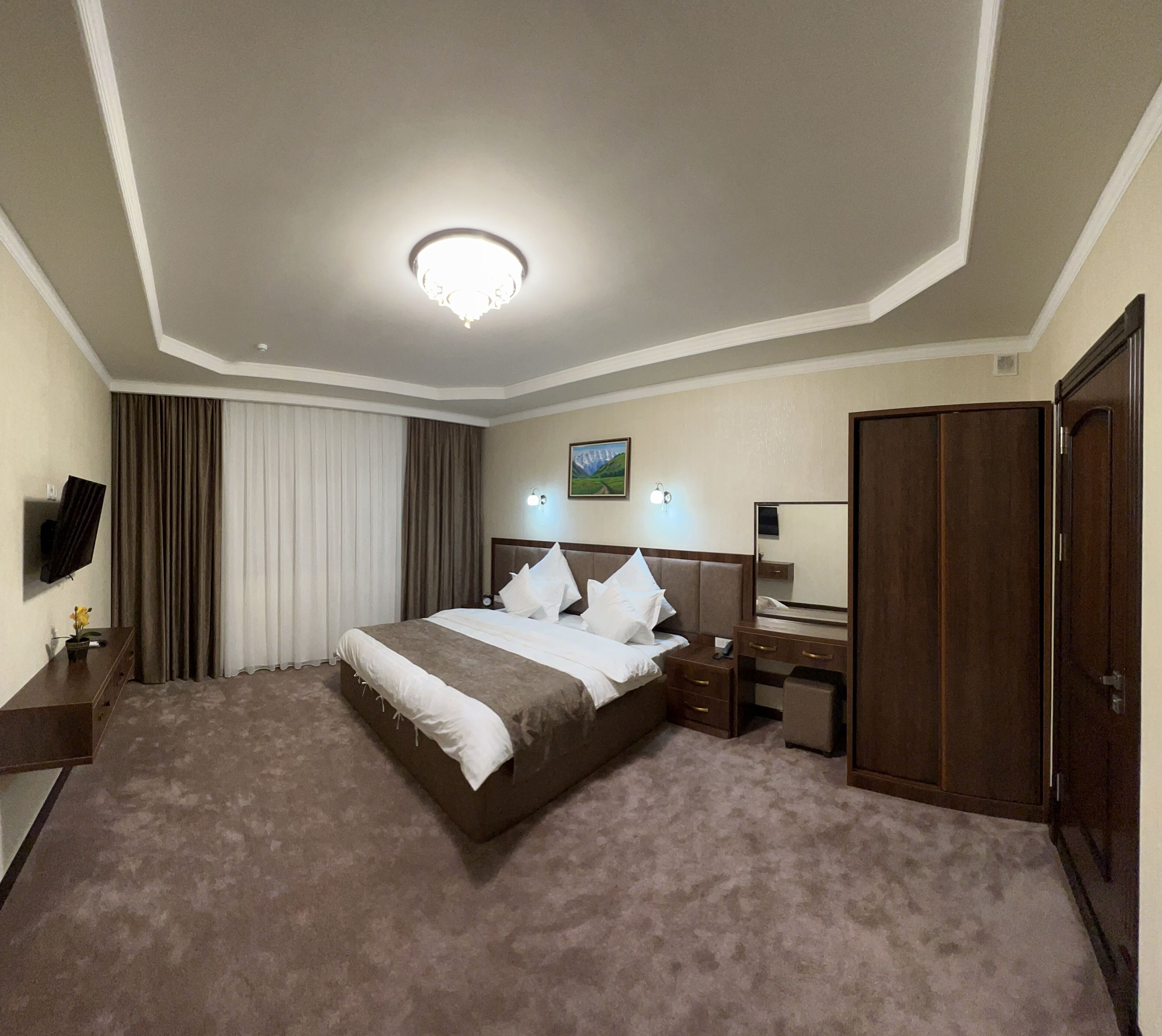 Khan Palace Hotel
