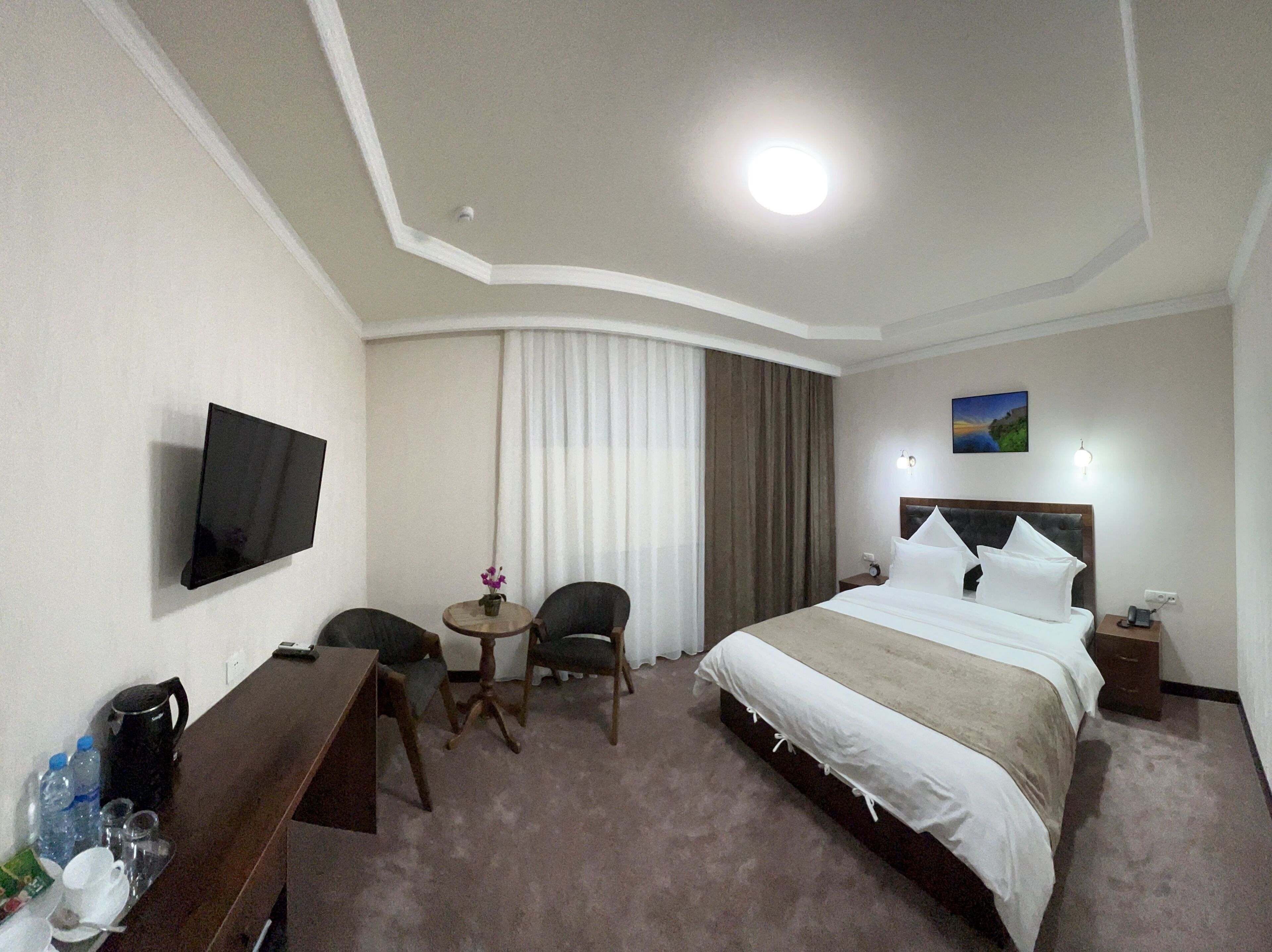 Khan Palace Hotel