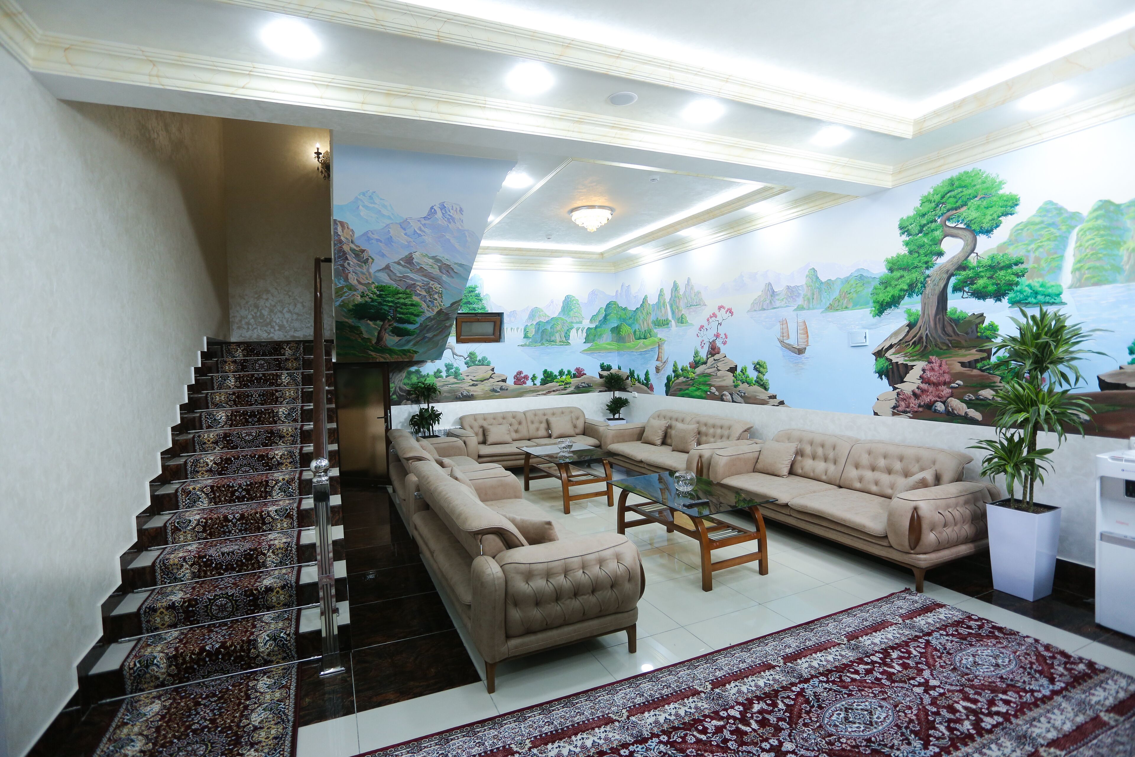 Khan Palace Hotel