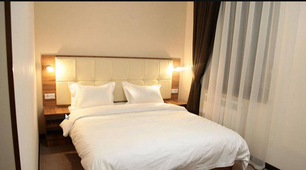 Sayyoh Hotel