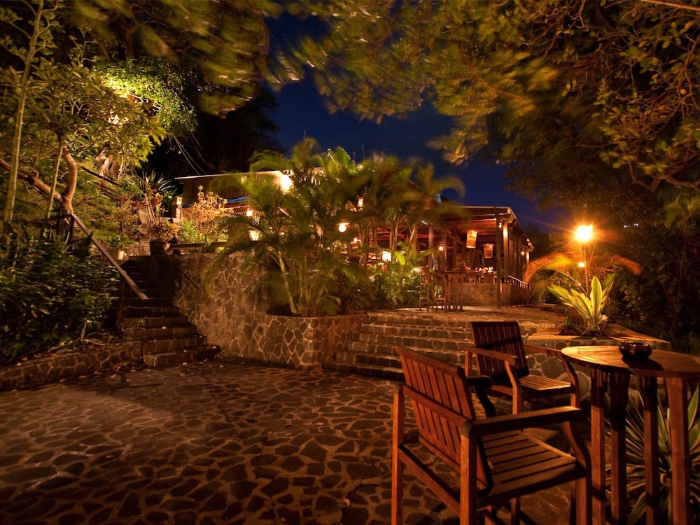 Firefly Plantation Bequia