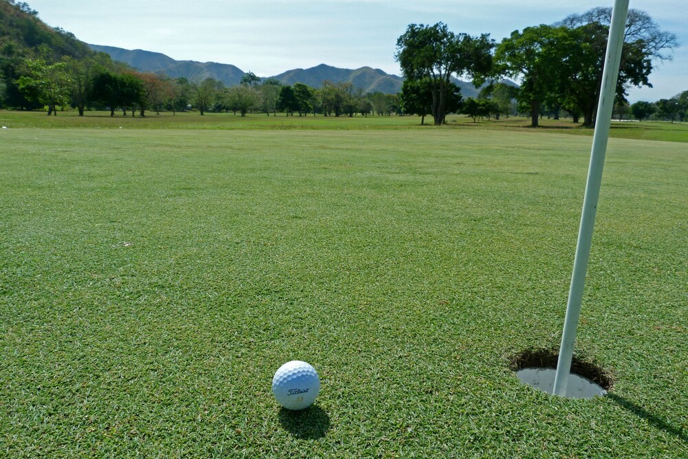 Marriott Maracay Golf Resort