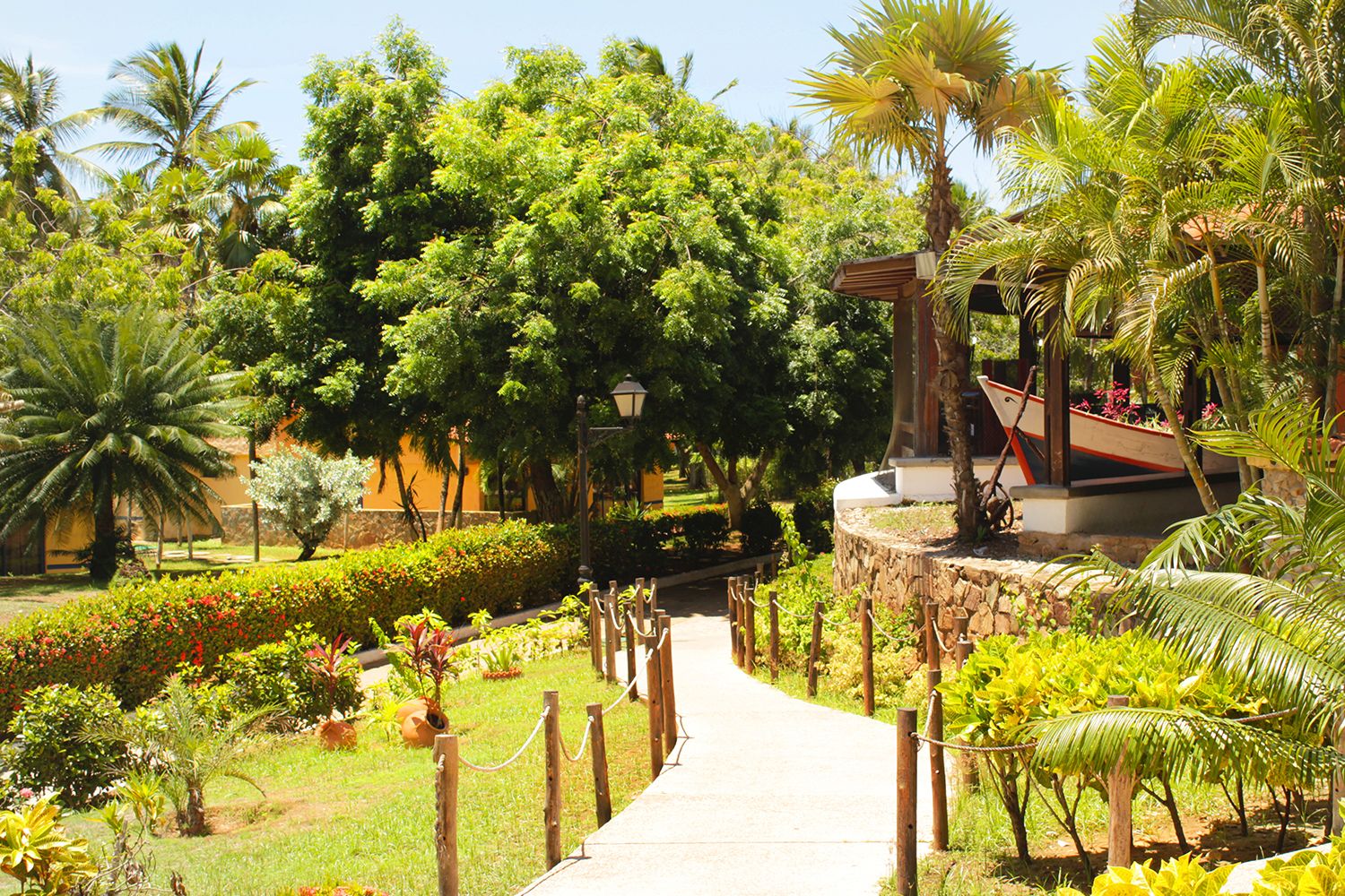 Hesperia Playa El Agua