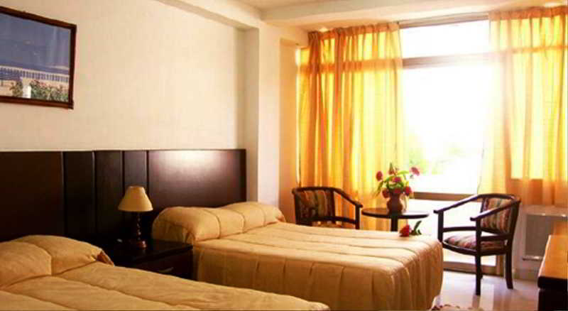 Hotel Puerta Del Sol Playa El Agua