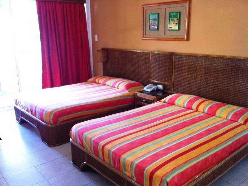Le Flamboyant Hotel