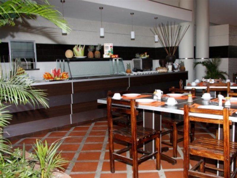 Howard Johnson Tinajeros