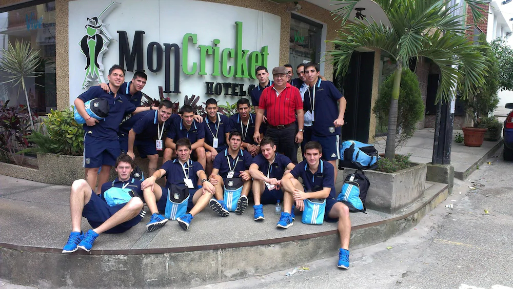 Mon Cricket Hotel