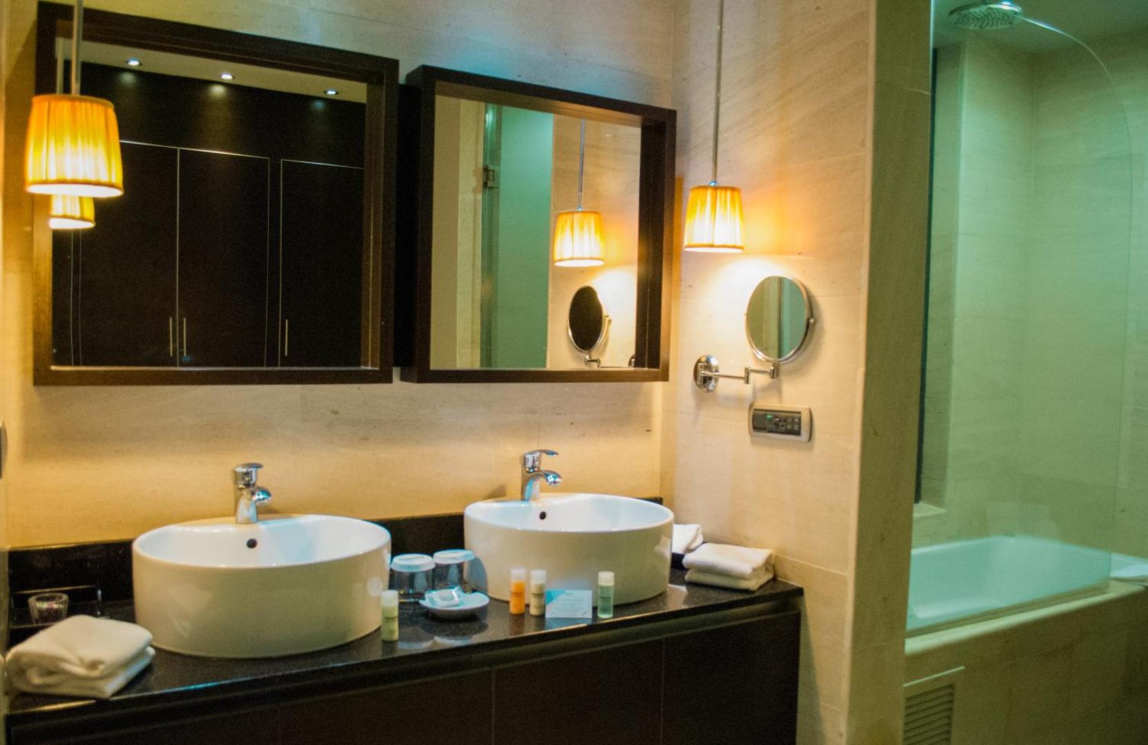 Hesperia WTC Valencia