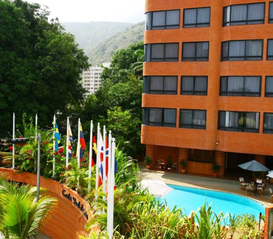 Costa Real Suites