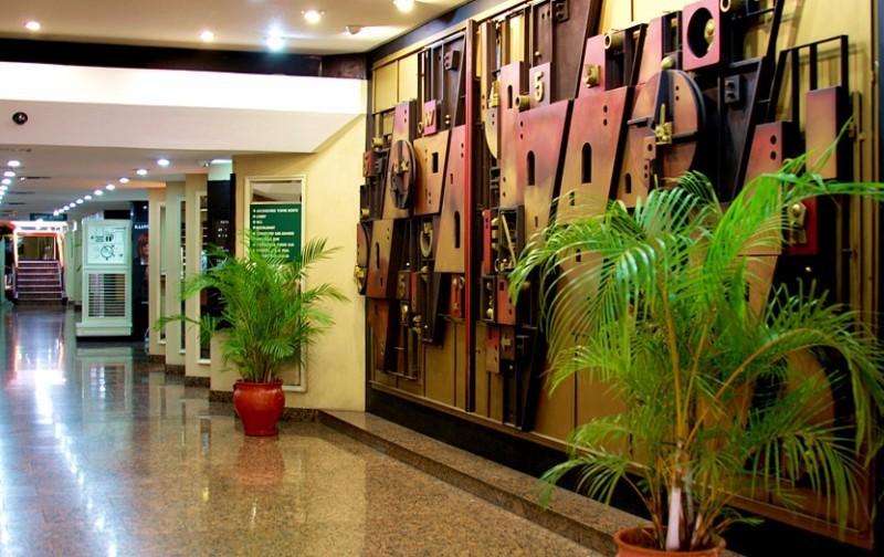 Lincoln Suites