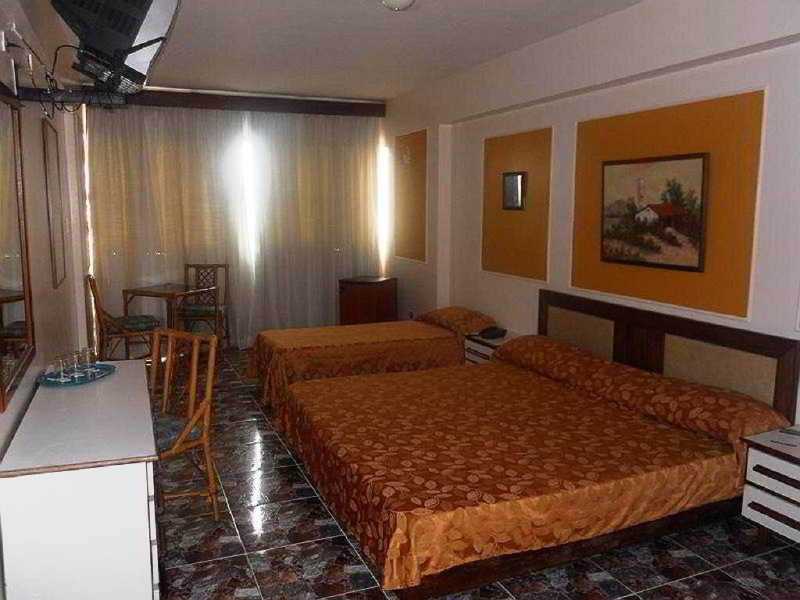 Hotel Las Quince Letras