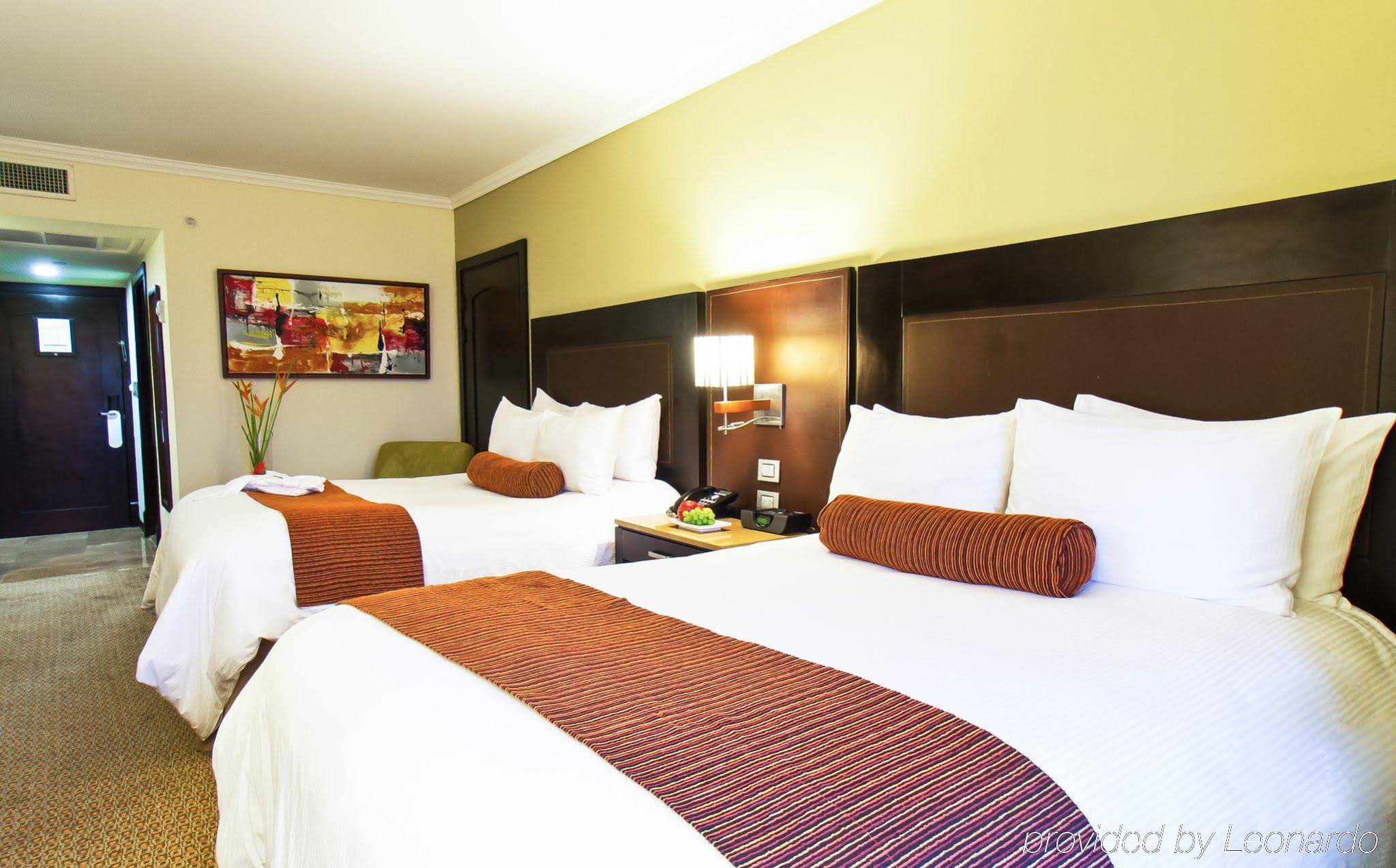 Tibisay Hotel Del Lago