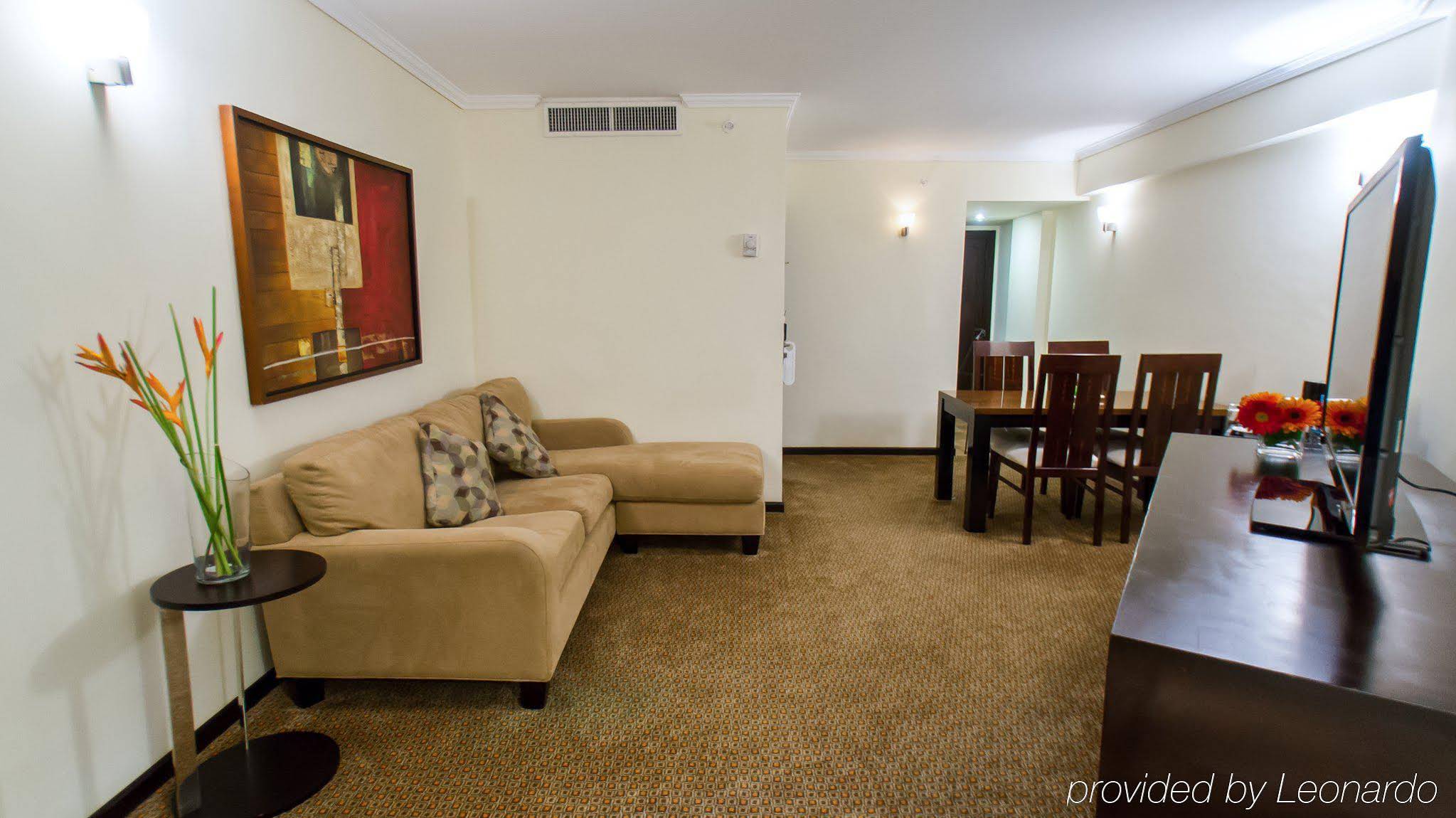 Tibisay Hotel Del Lago