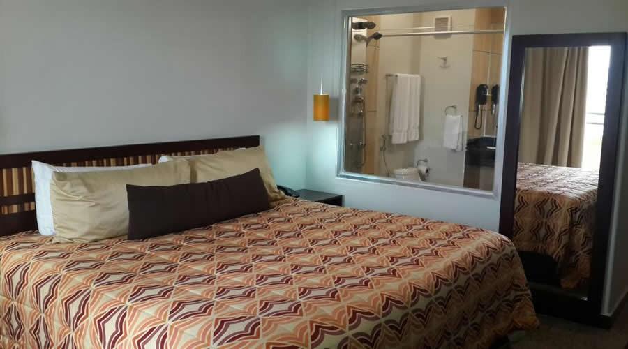 Hotel Coronado Suites