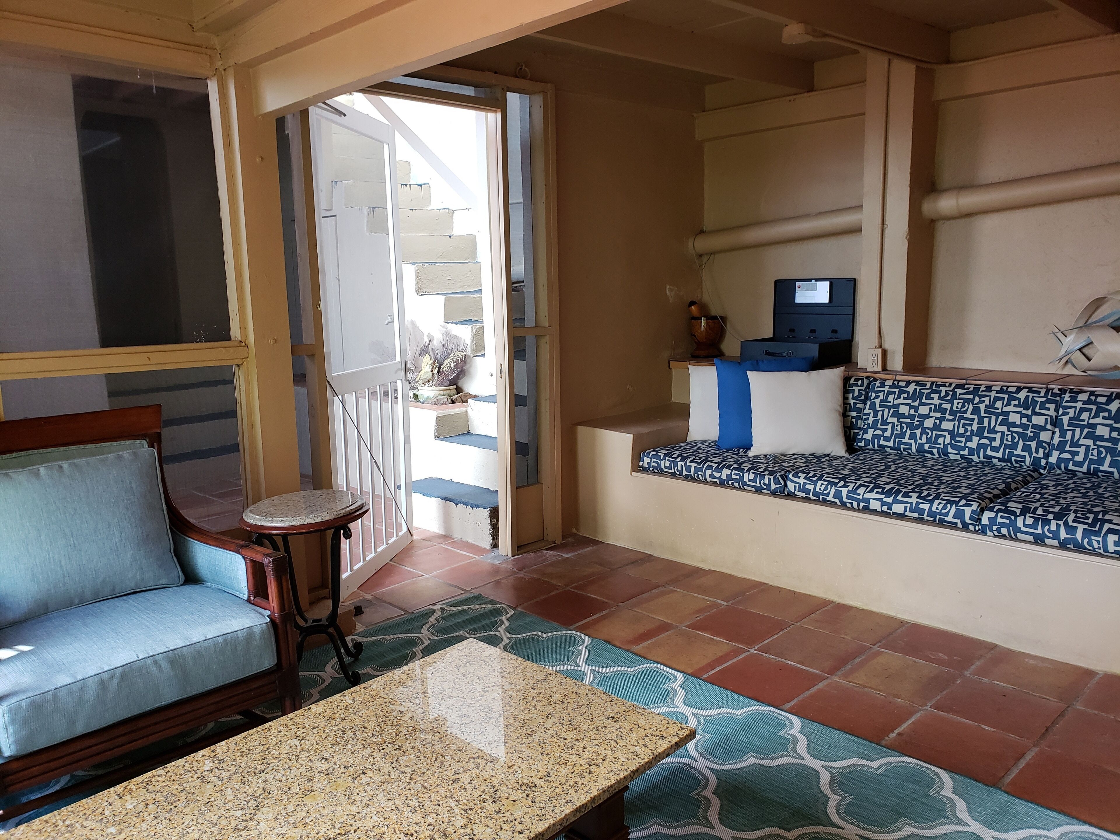 Little Indigo Apartments