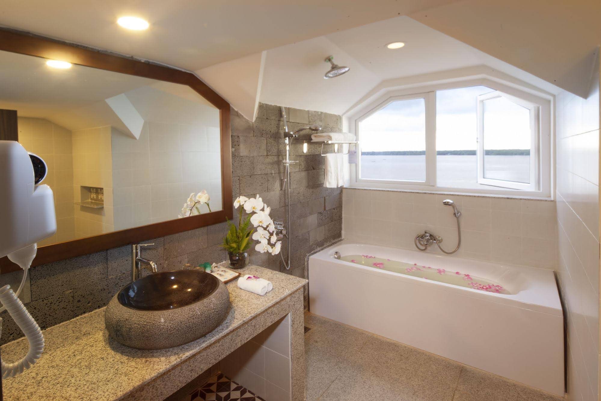 Ben Tre Riverside Resort