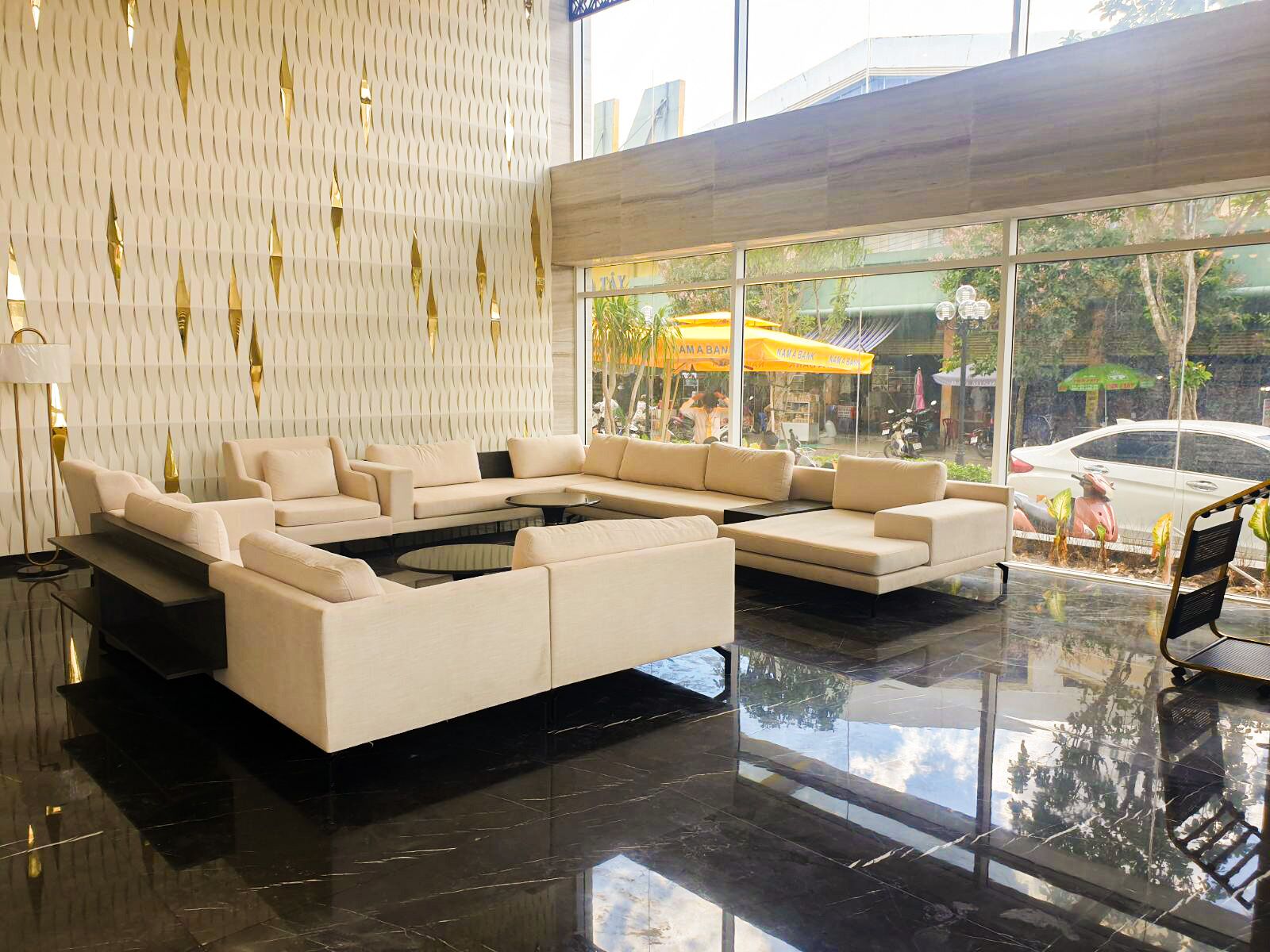 Diamond Stars Ben Tre Hotel