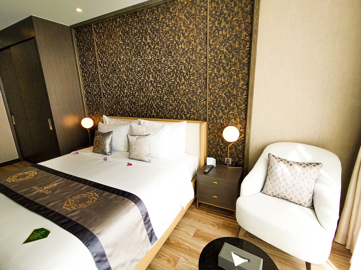 Diamond Stars Ben Tre Hotel