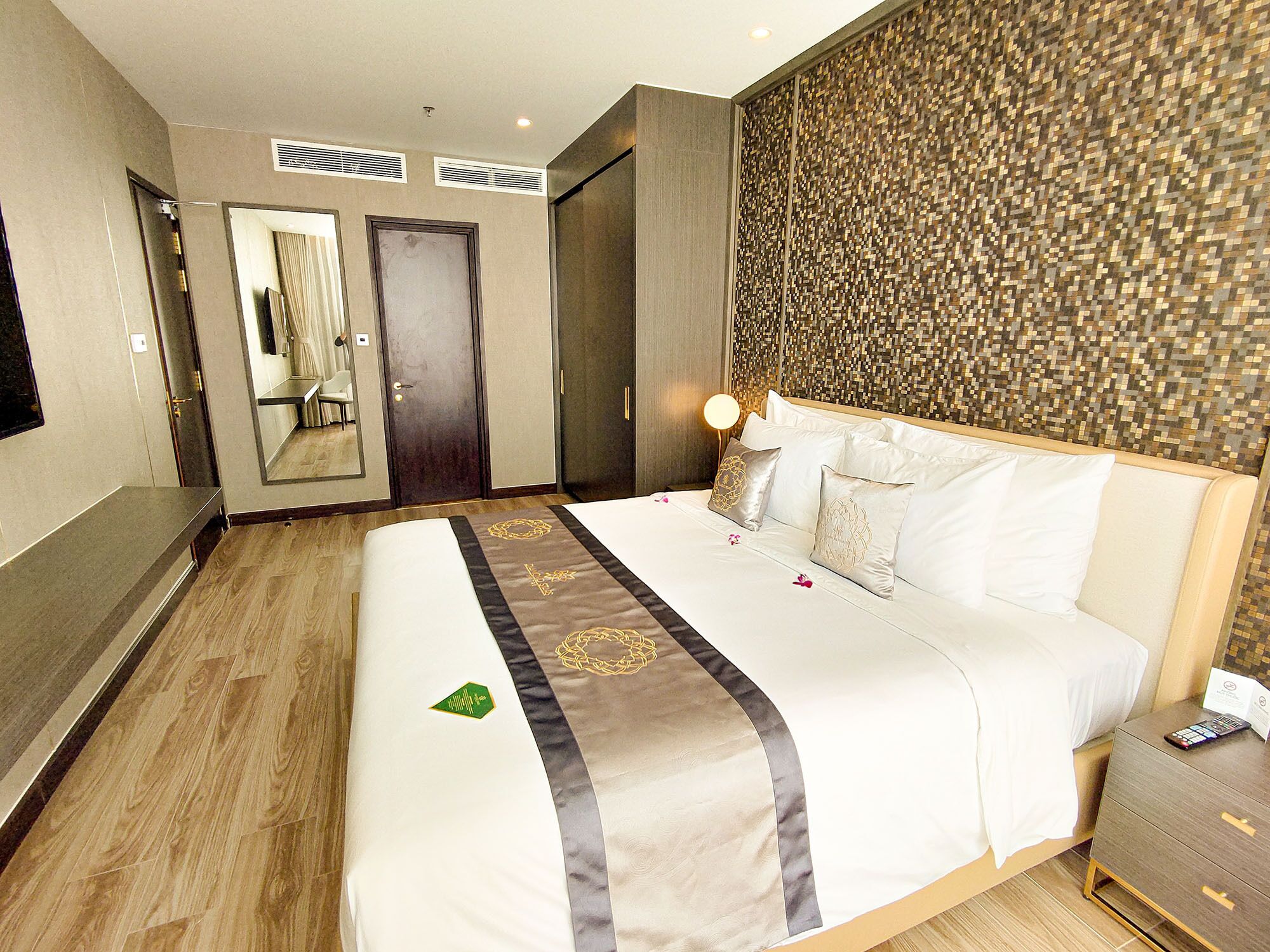 Diamond Stars Ben Tre Hotel