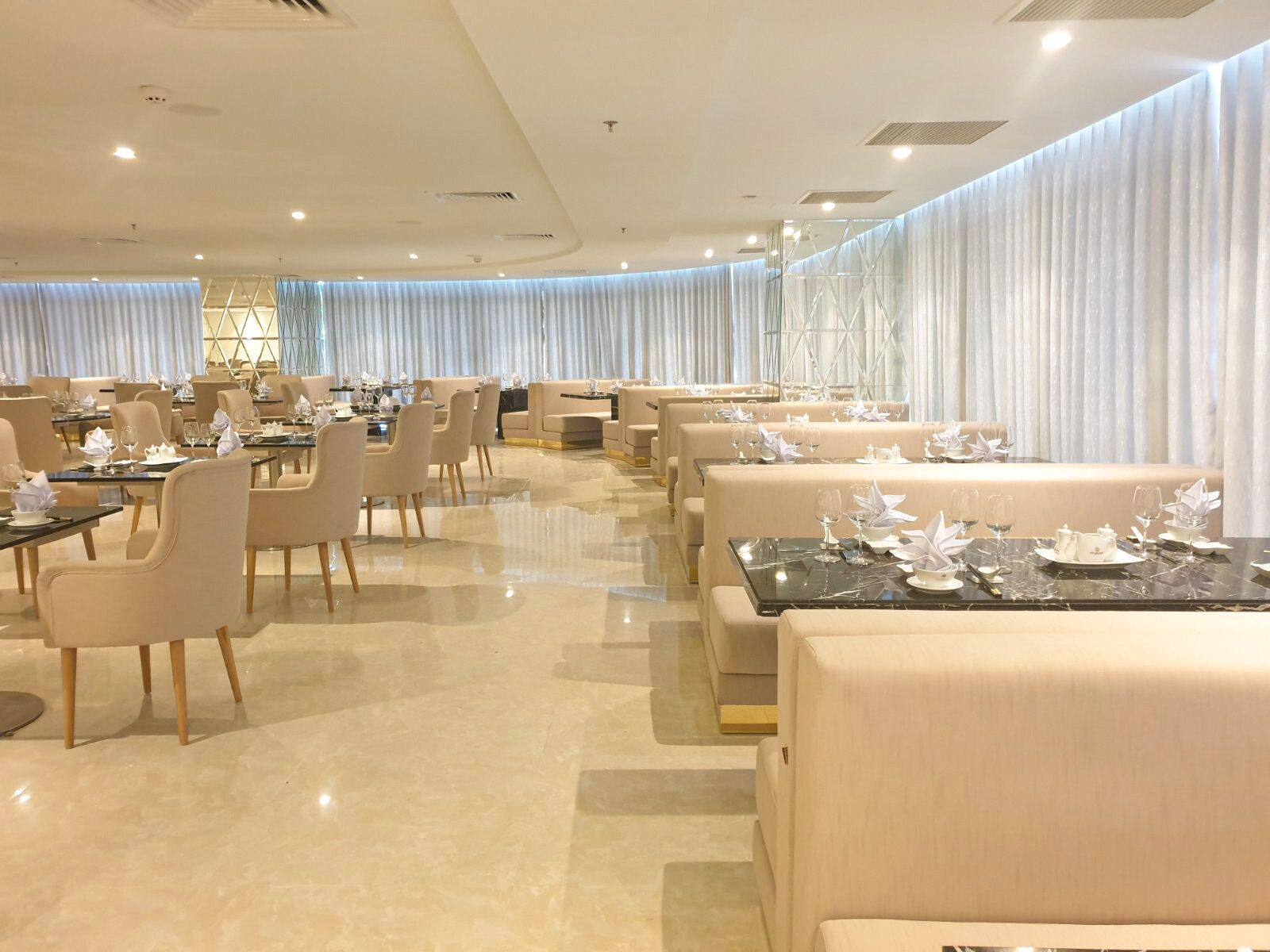 Diamond Stars Ben Tre Hotel