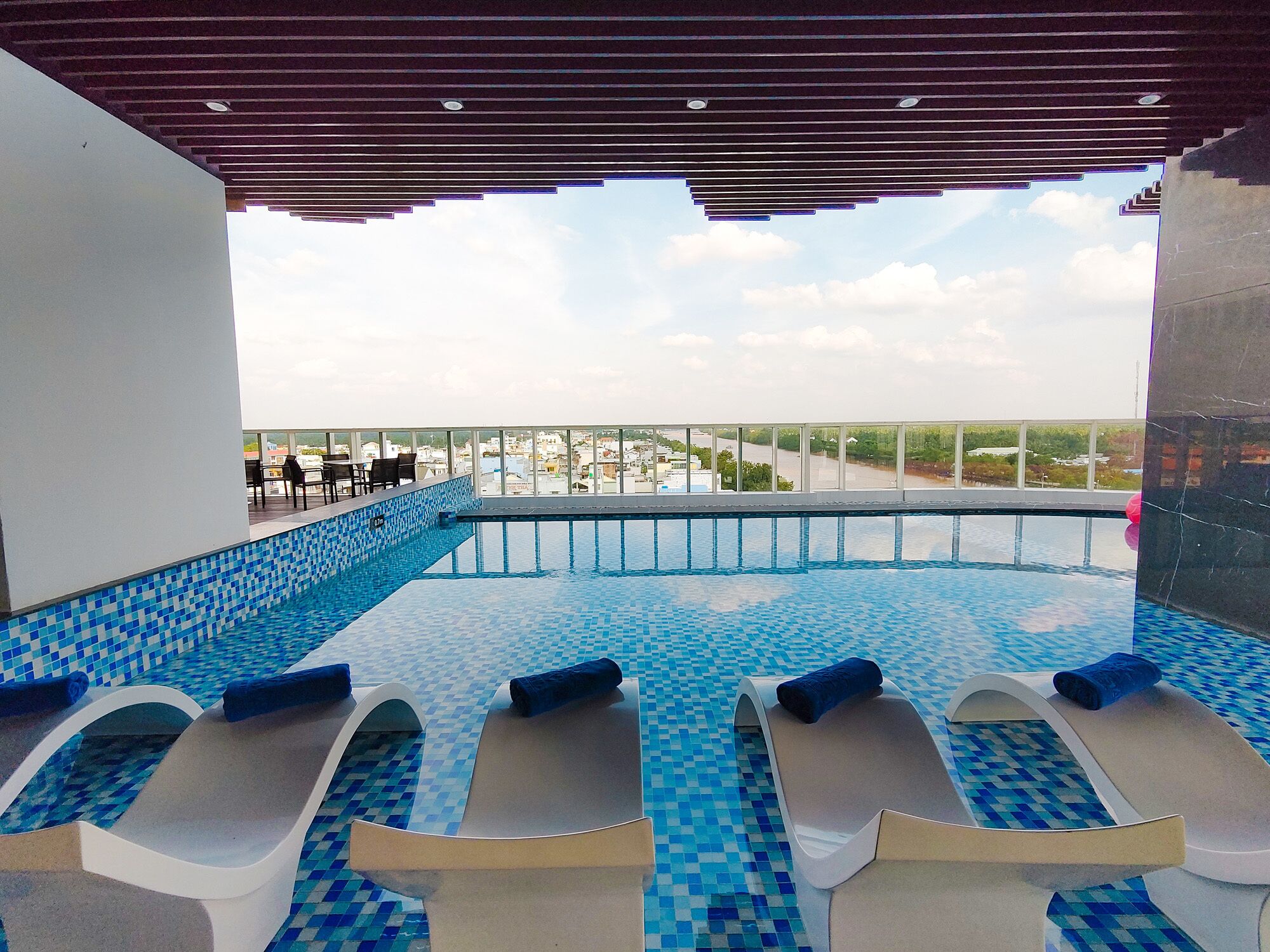 Diamond Stars Ben Tre Hotel