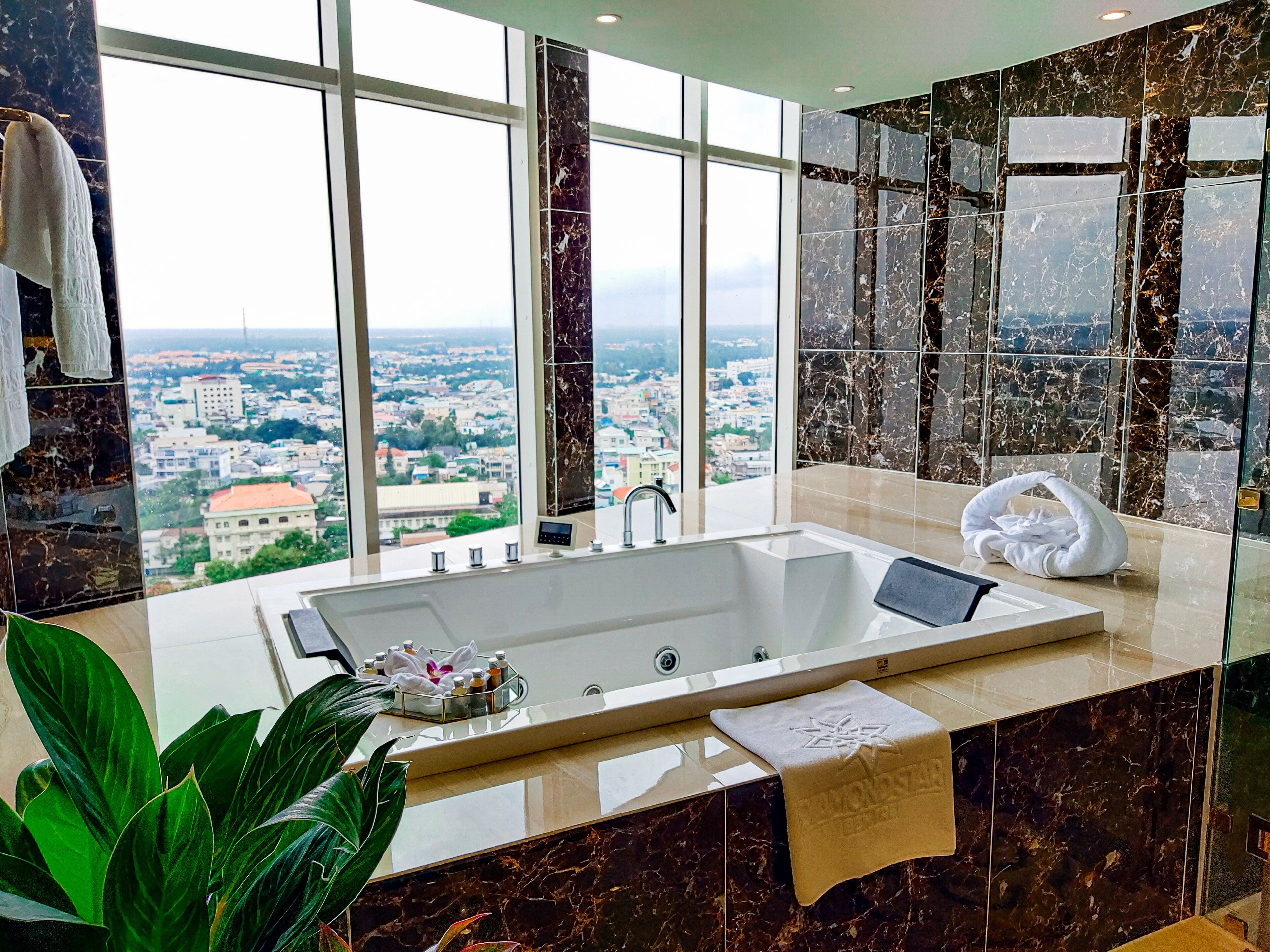 Diamond Stars Ben Tre Hotel