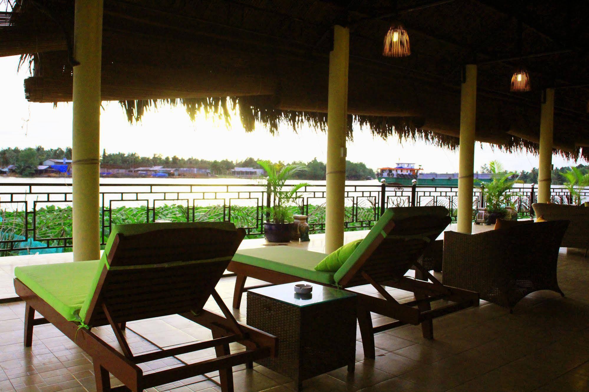 Mango Home Riverside