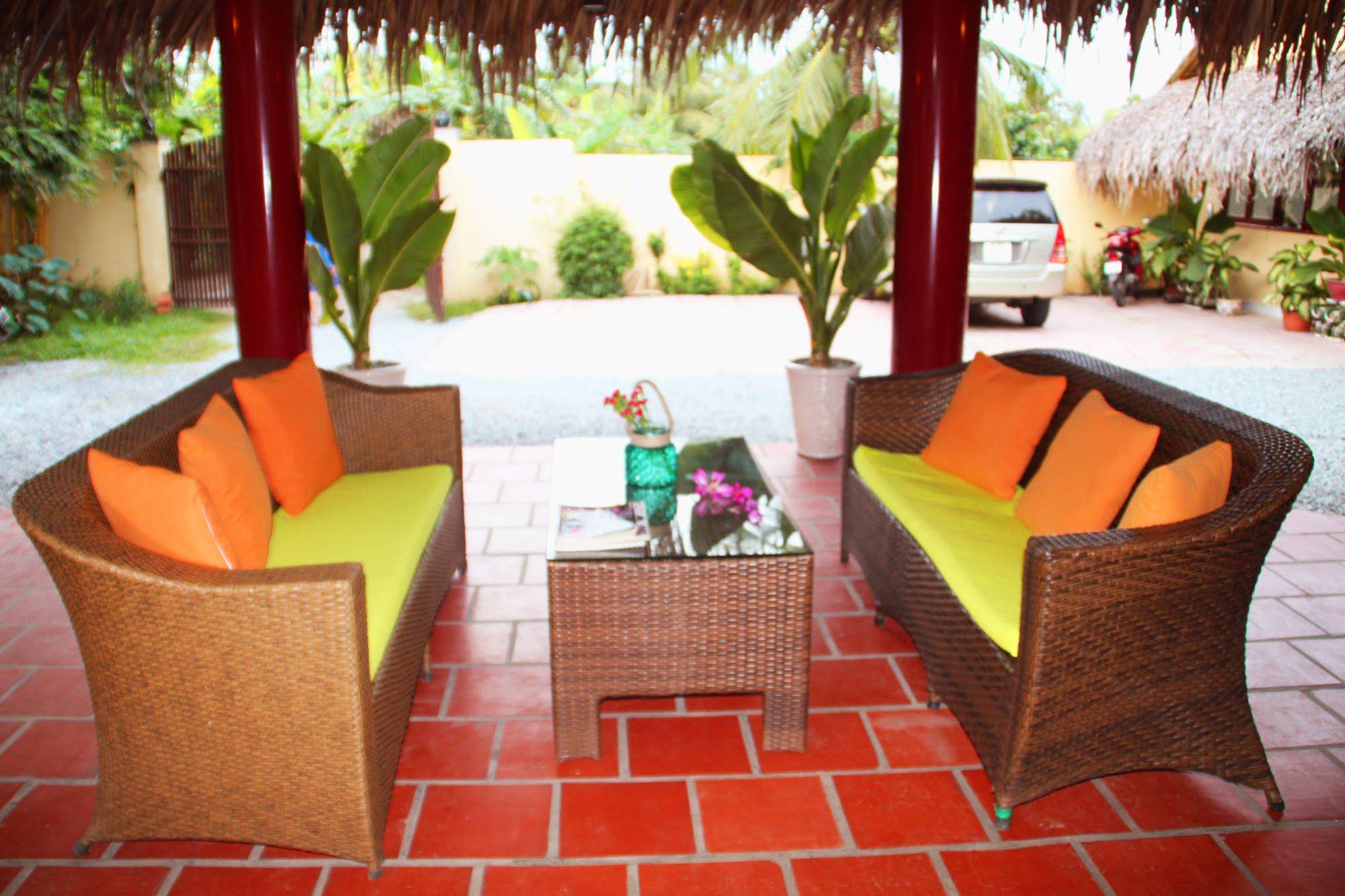 Mango Home Riverside