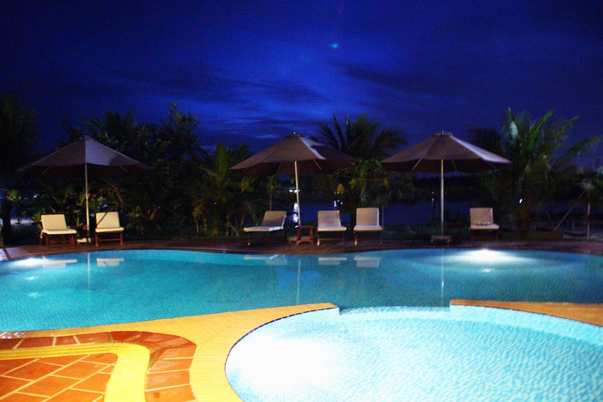 Mango Home Riverside