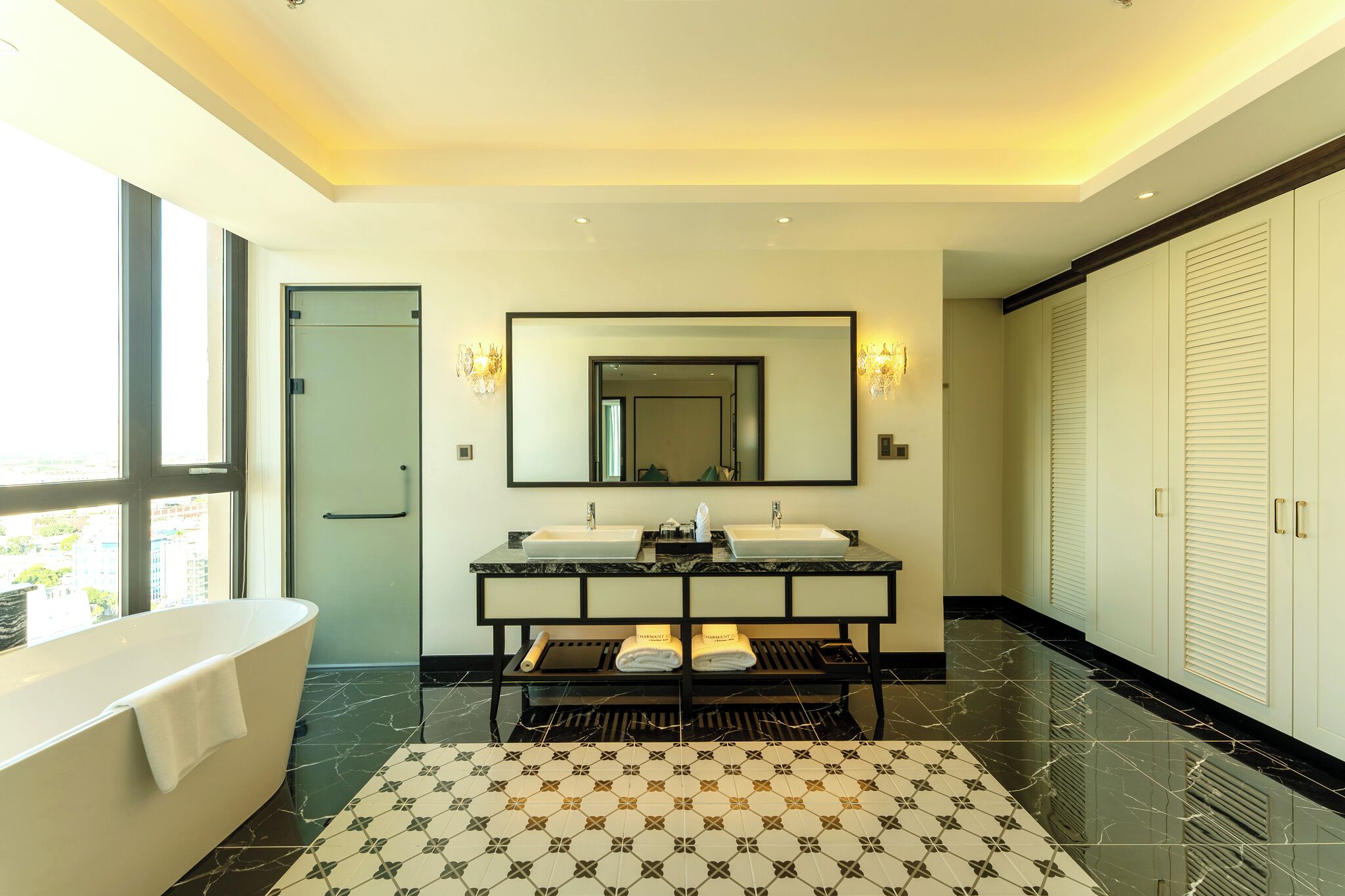 Charmant Suites A Boutique Hotel Can Tho