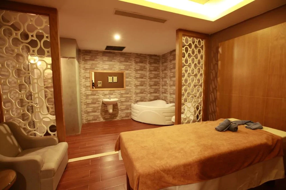 Muong Thanh Grand Con Cuong