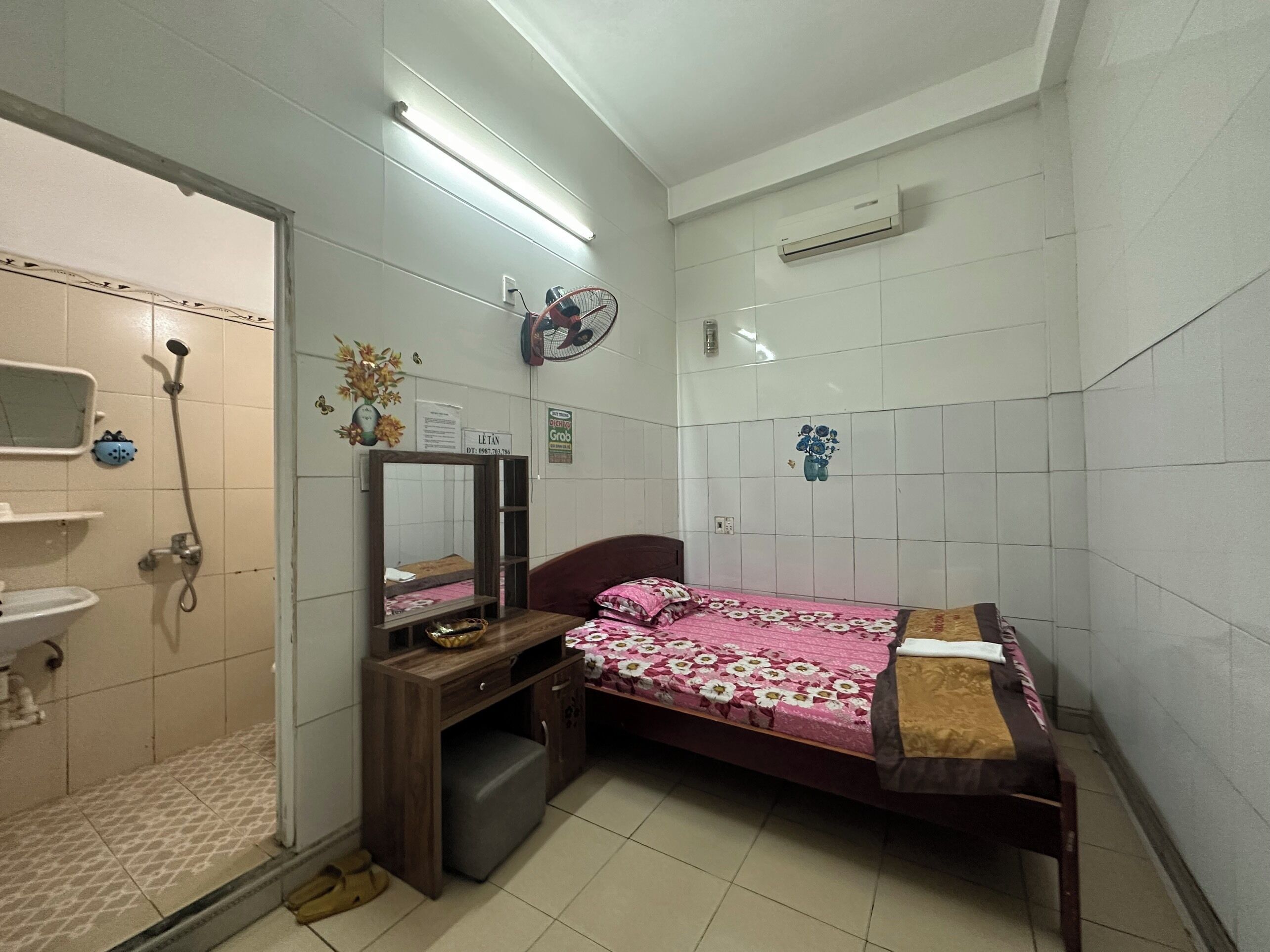Victory Hotel by OYO