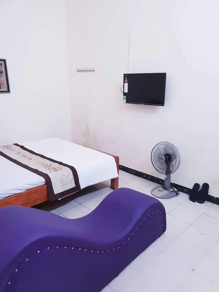 Nhà Nghi Hoàng Anh