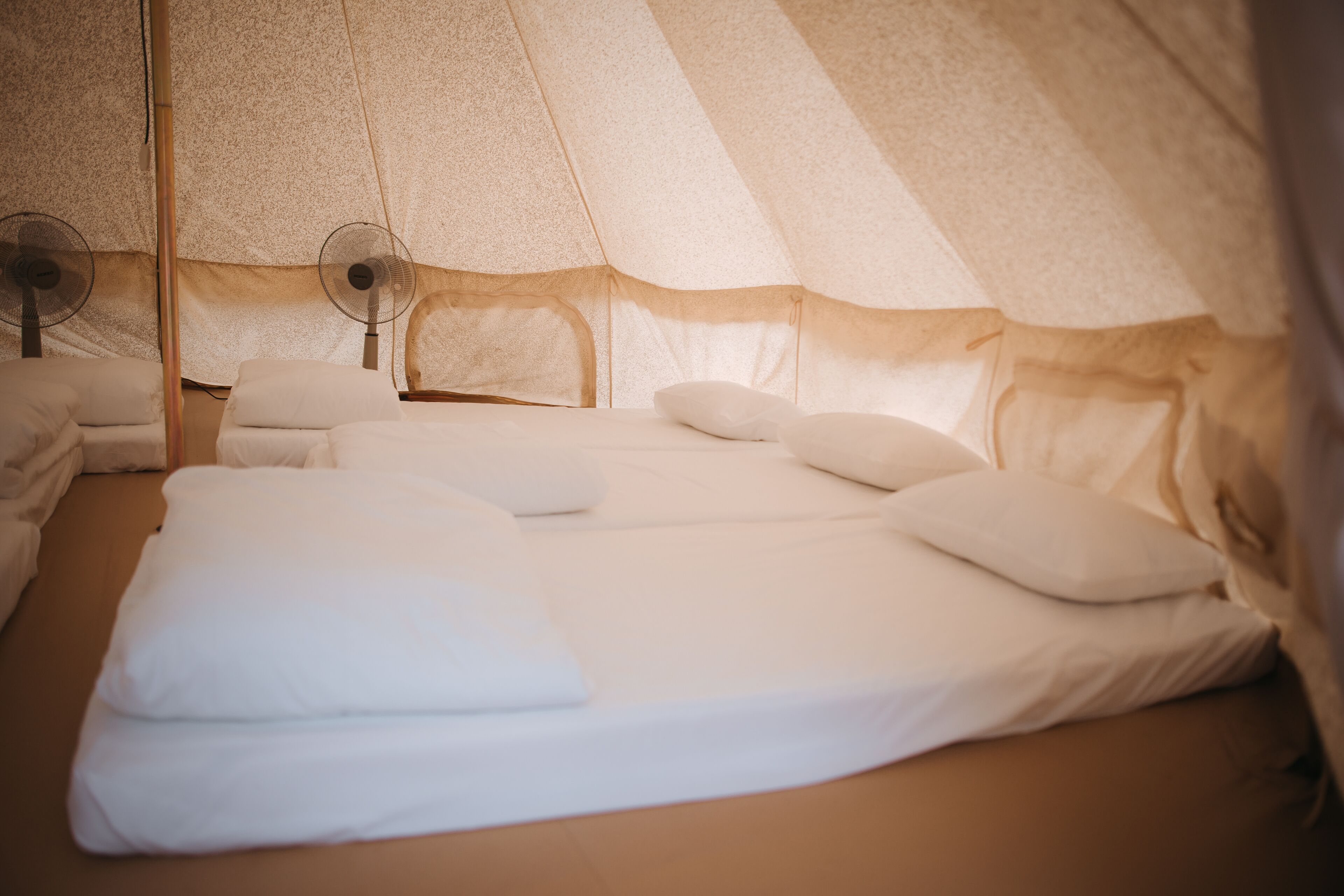 Hola Beach - Beach Club & Eco Glamping Resort