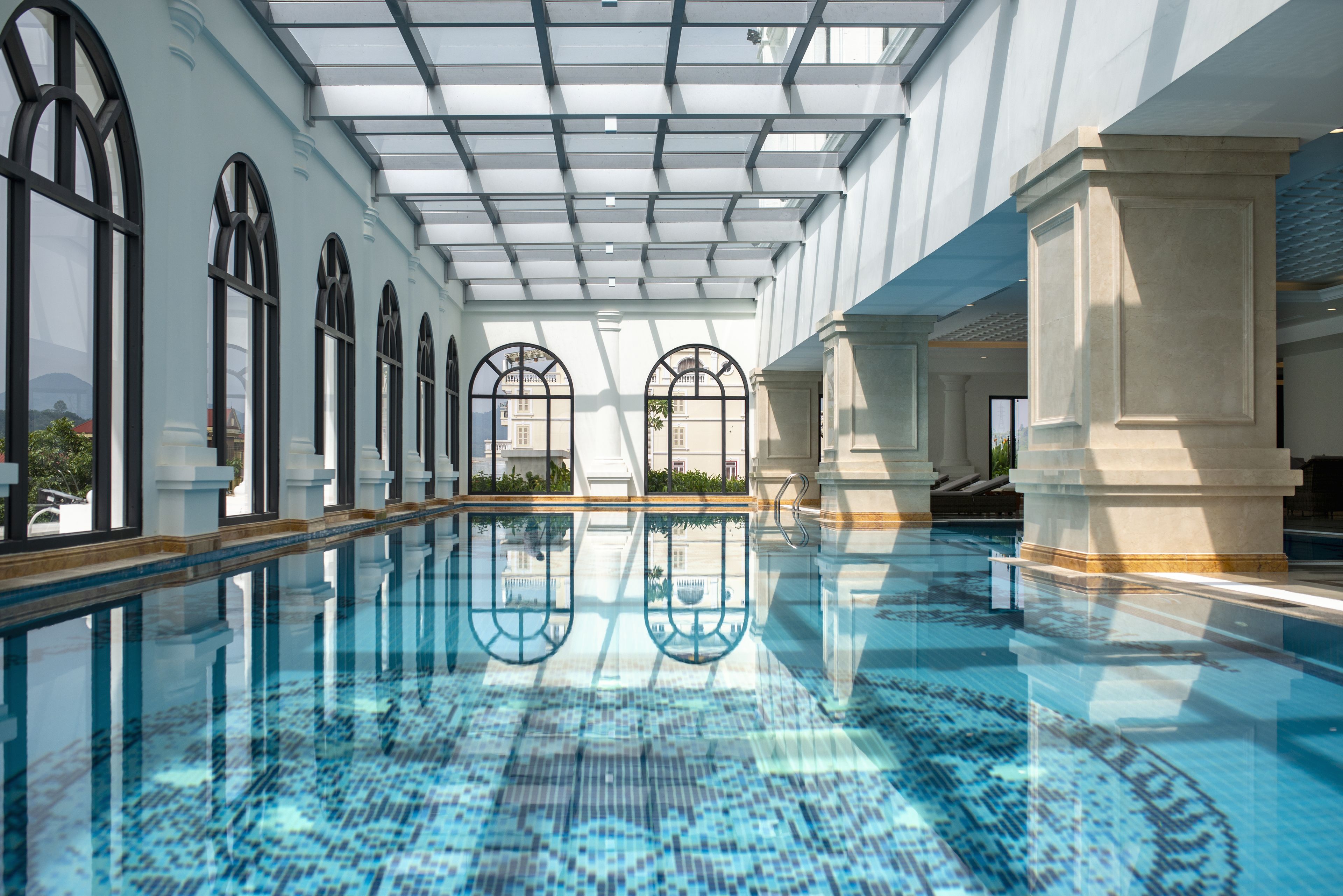 Four Points by Sheraton Lang Son