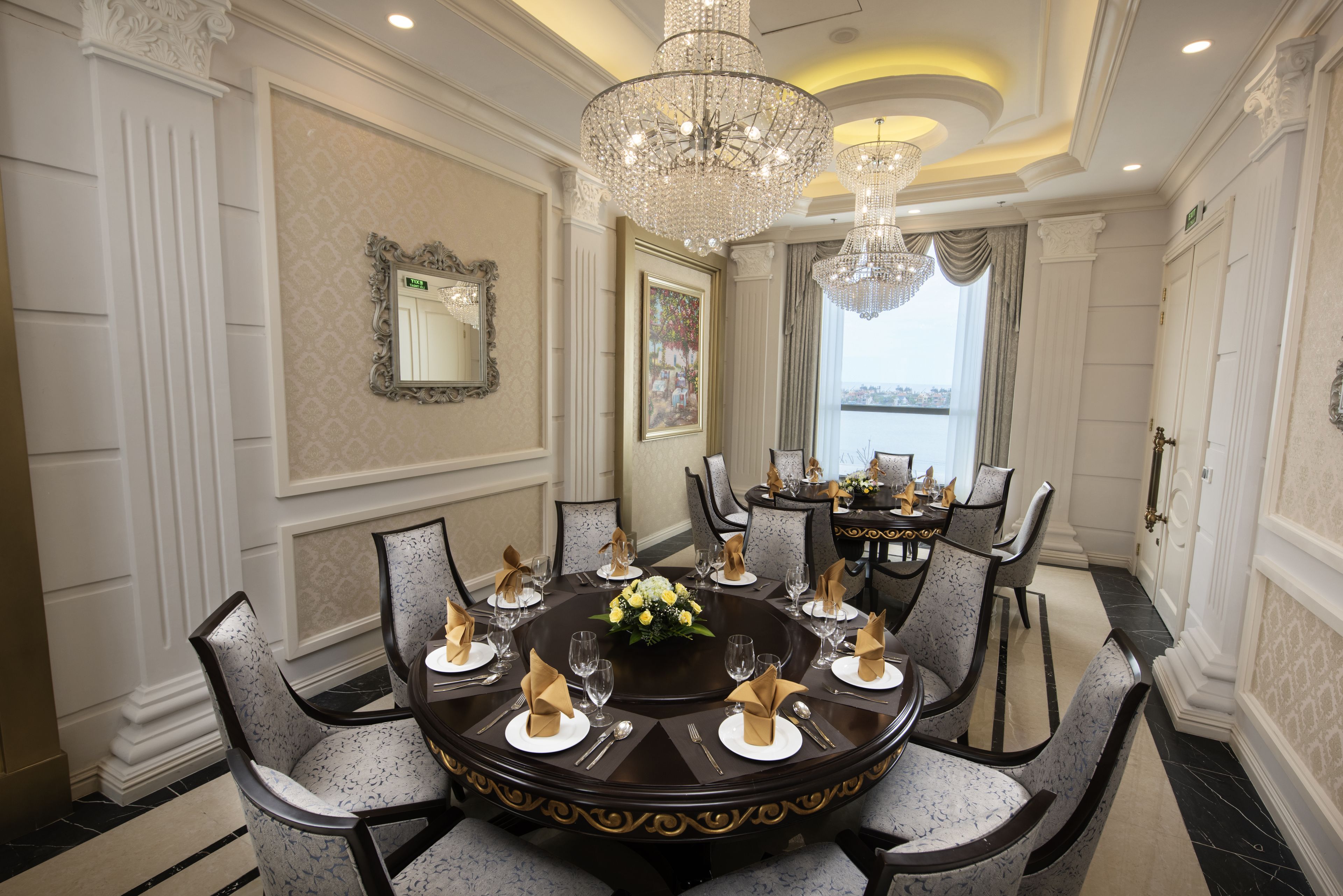 Four Points by Sheraton Lang Son