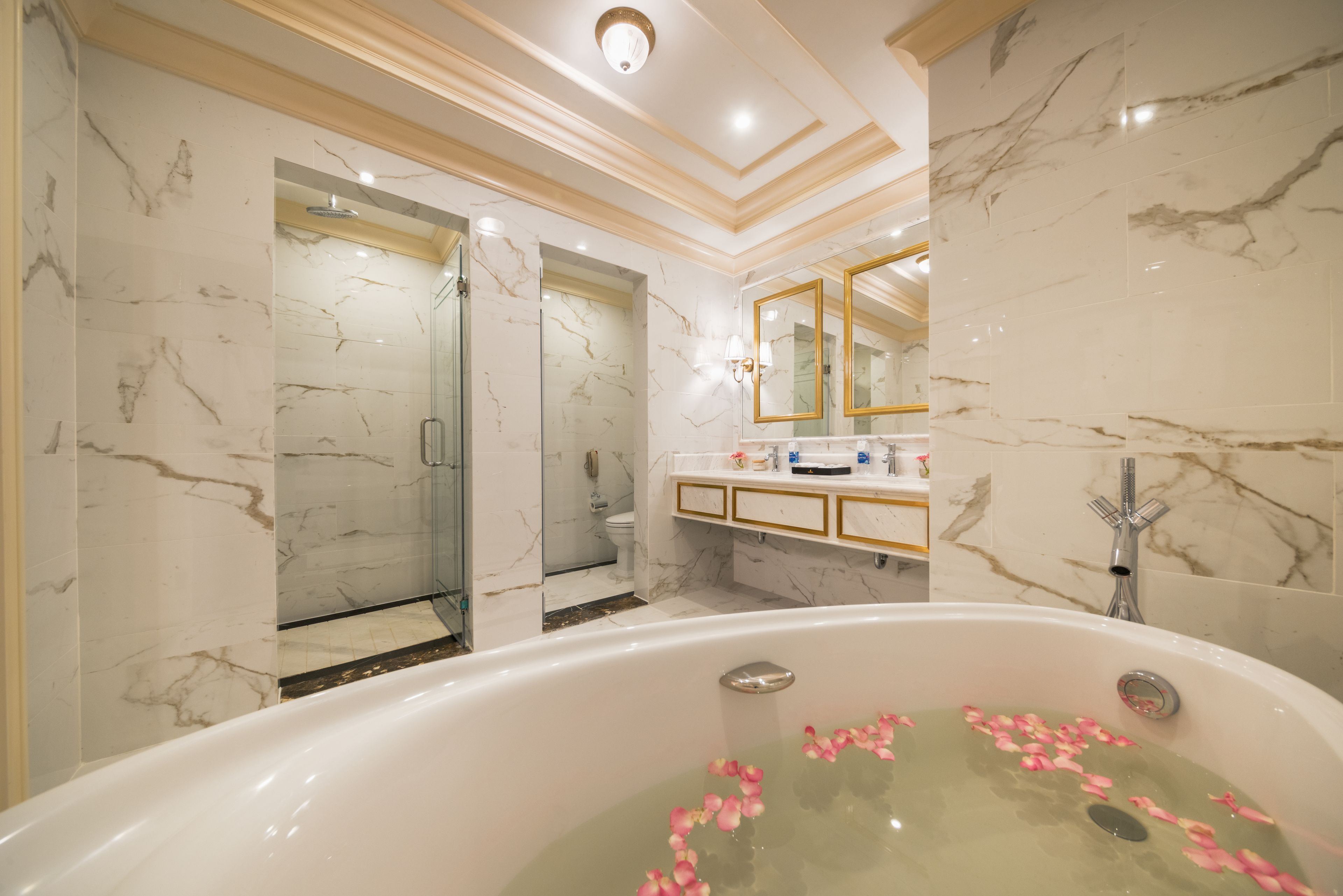 Four Points by Sheraton Lang Son