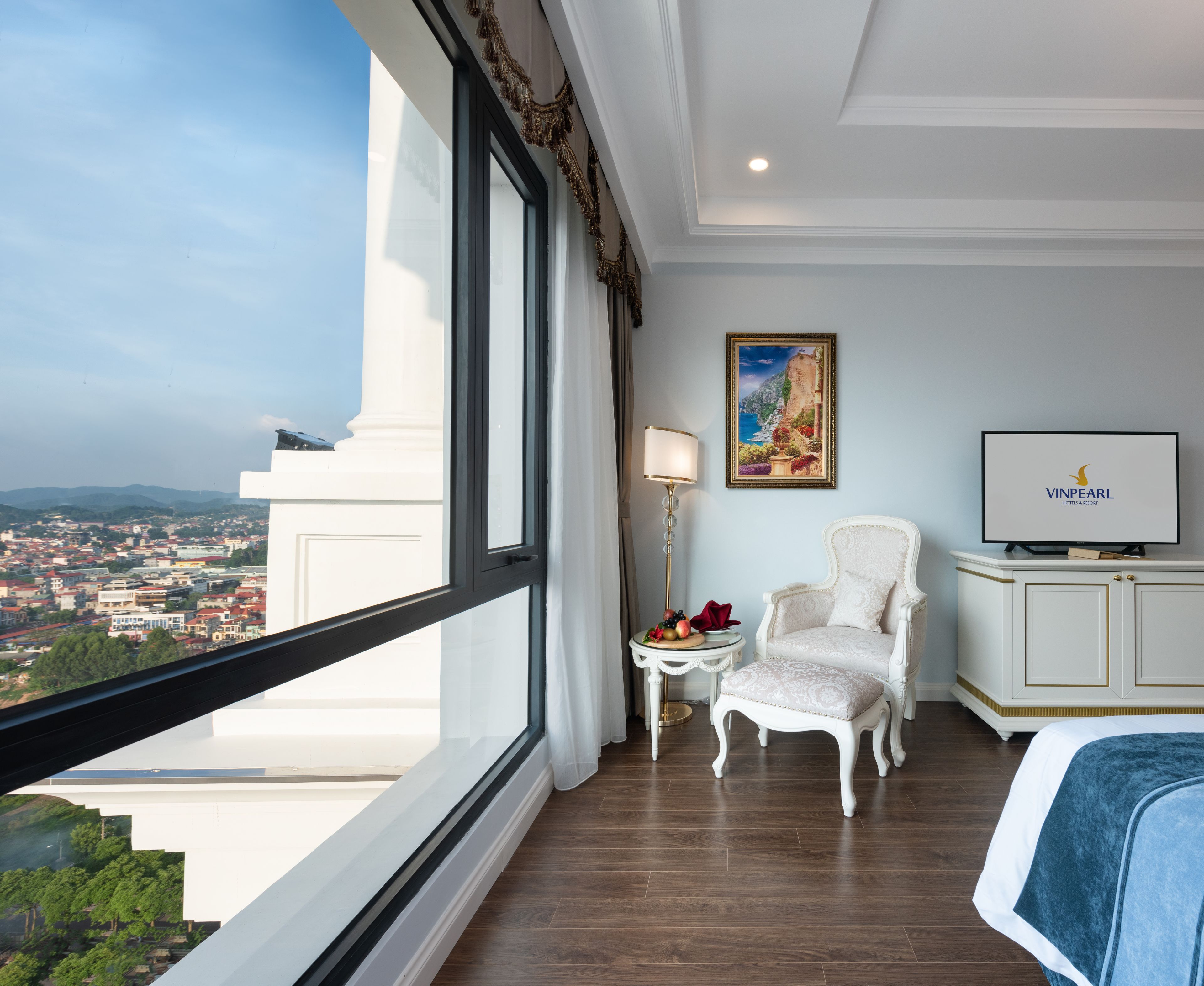 Four Points by Sheraton Lang Son