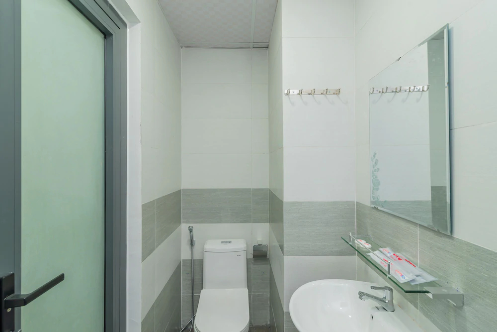 Anh Chien Hotel by OYO