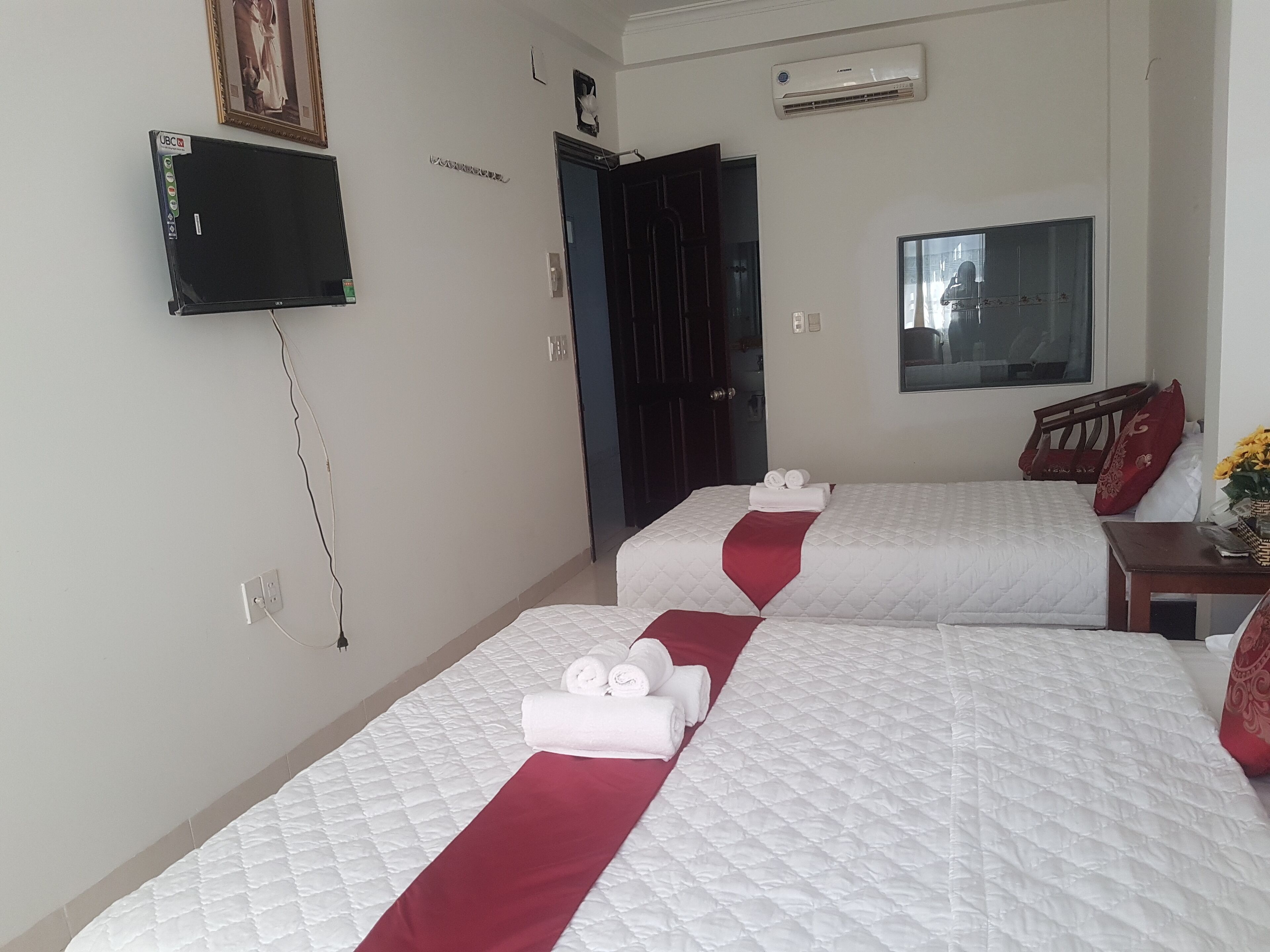 An Phat Hotel by OYO Rooms