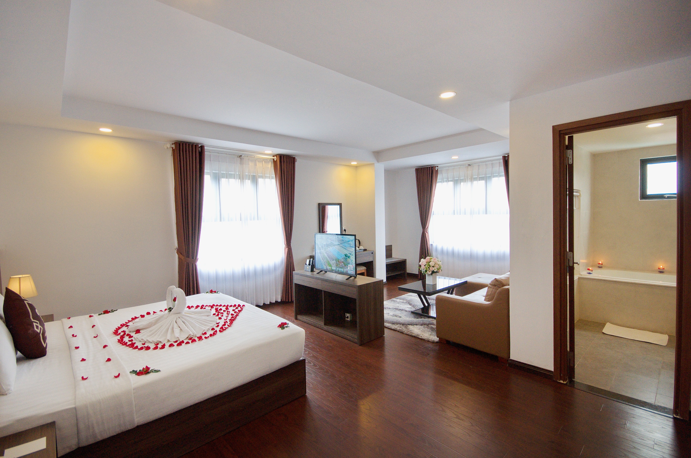 Aries Hotel