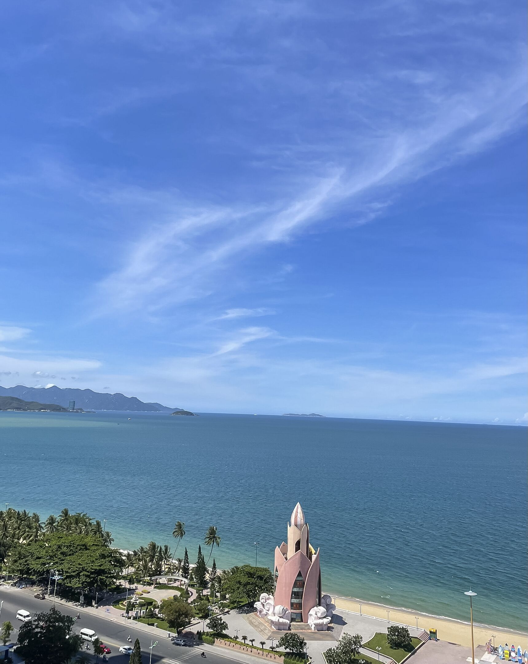 Aura Panorama