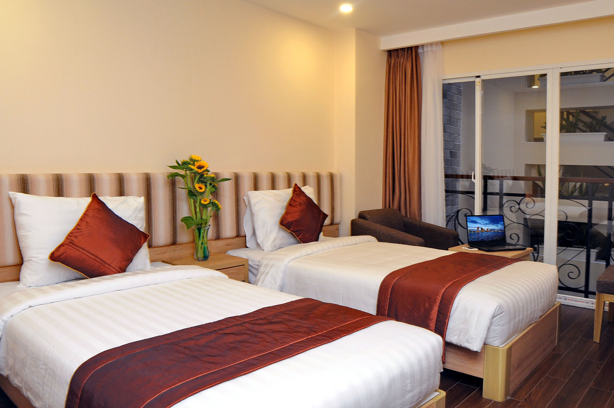 Begonia Nha Trang Hotel