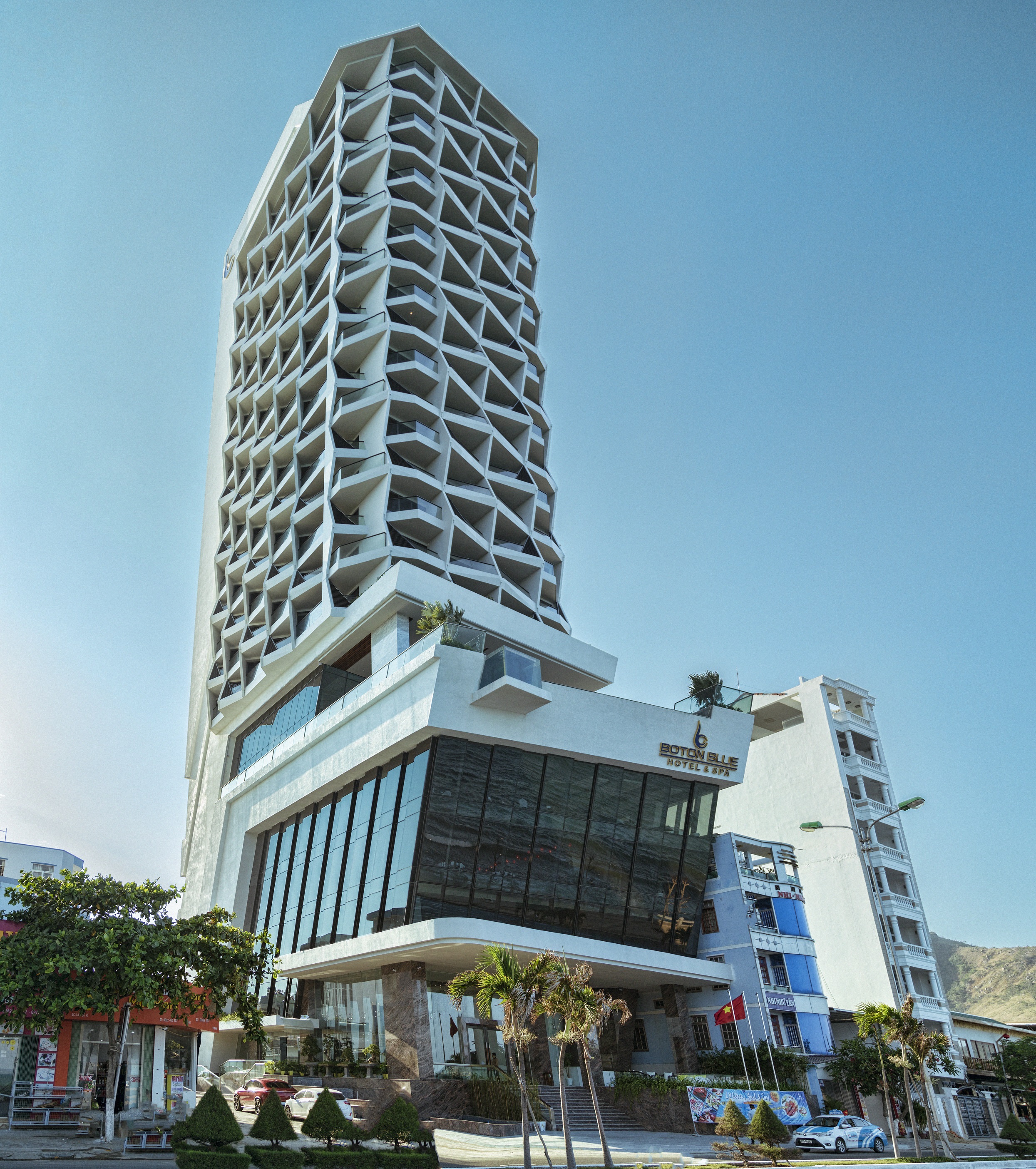 Royal Beach Boton Blue Hotel & Spa
