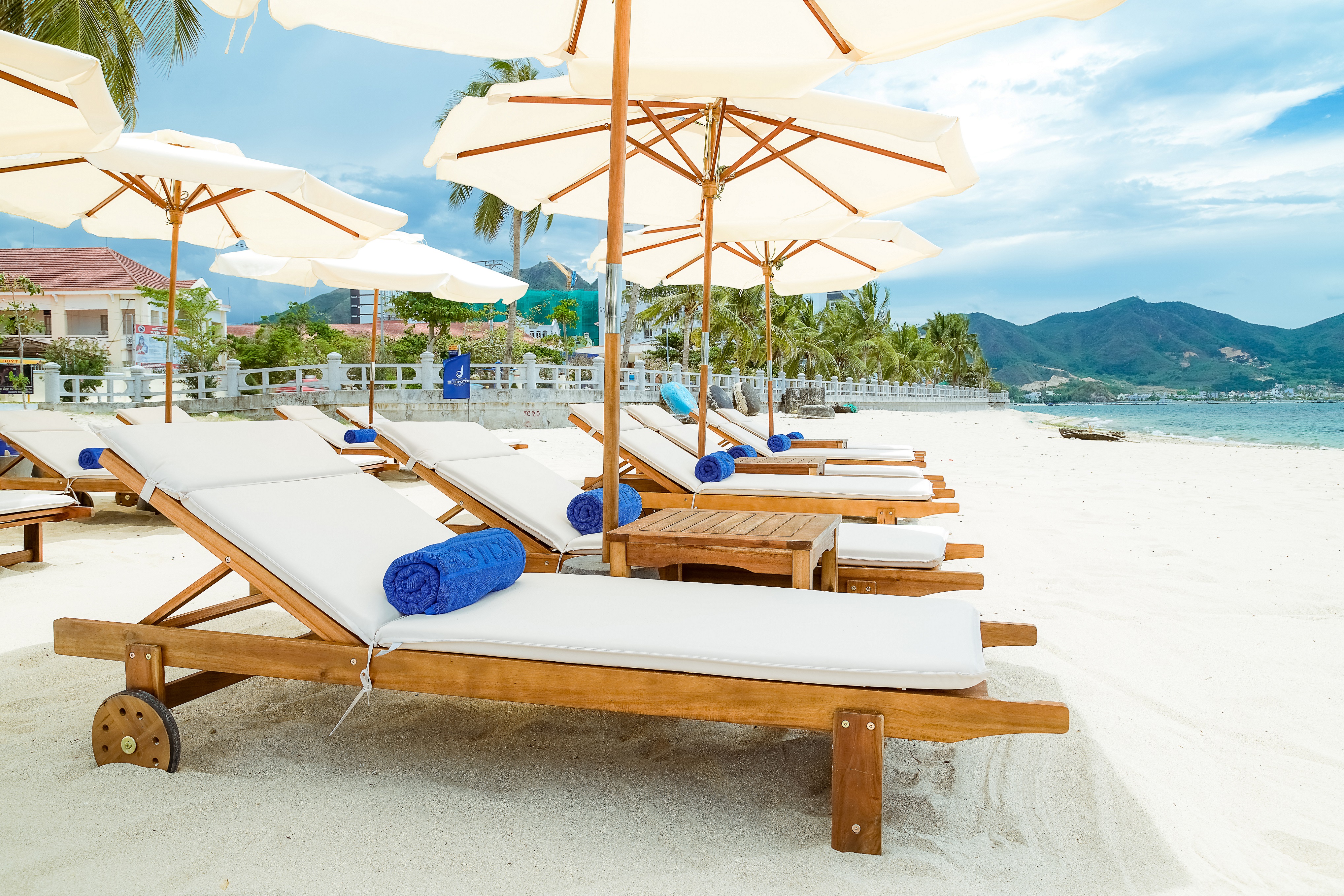 Royal Beach Boton Blue Hotel & Spa