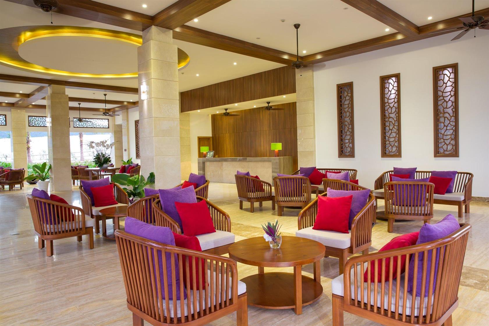 Cam Ranh Riviera Beach Resort & Spa